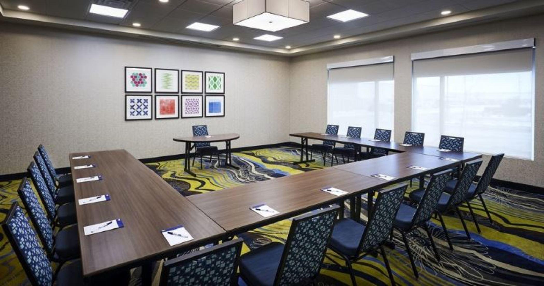 Holiday Inn Express & Suites - Brantford By Ihg Buitenkant foto