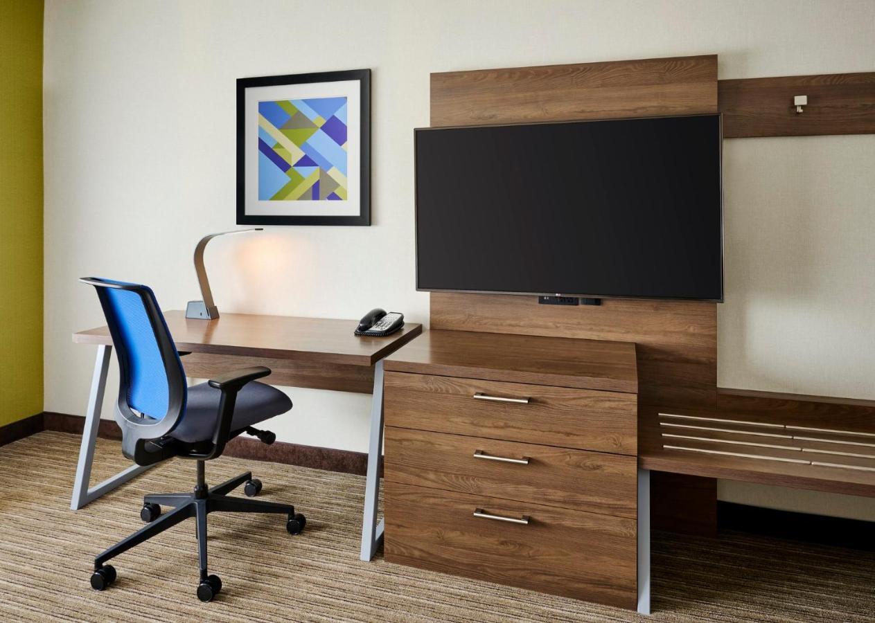 Holiday Inn Express & Suites - Brantford By Ihg Buitenkant foto