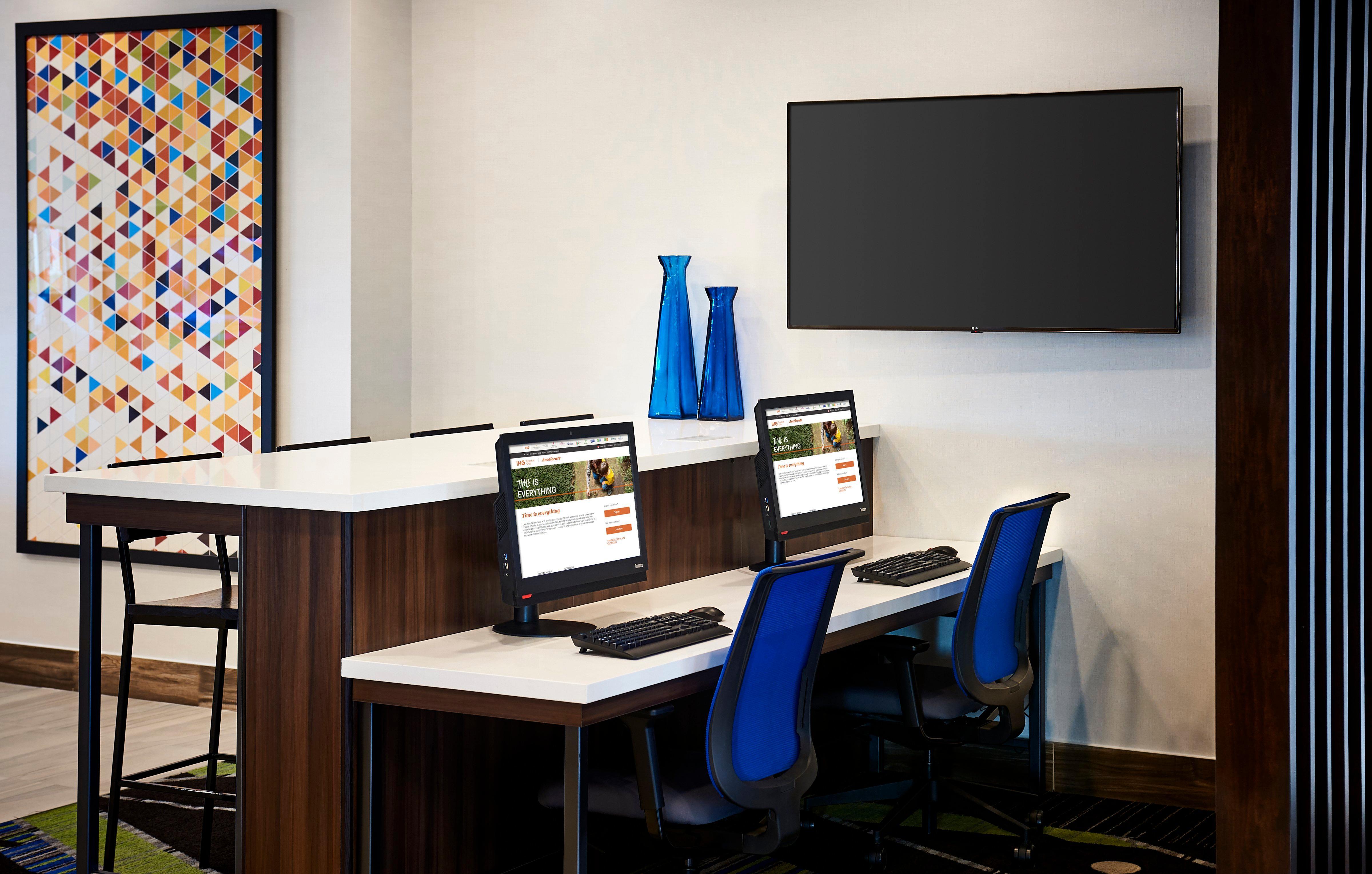 Holiday Inn Express & Suites - Brantford By Ihg Buitenkant foto