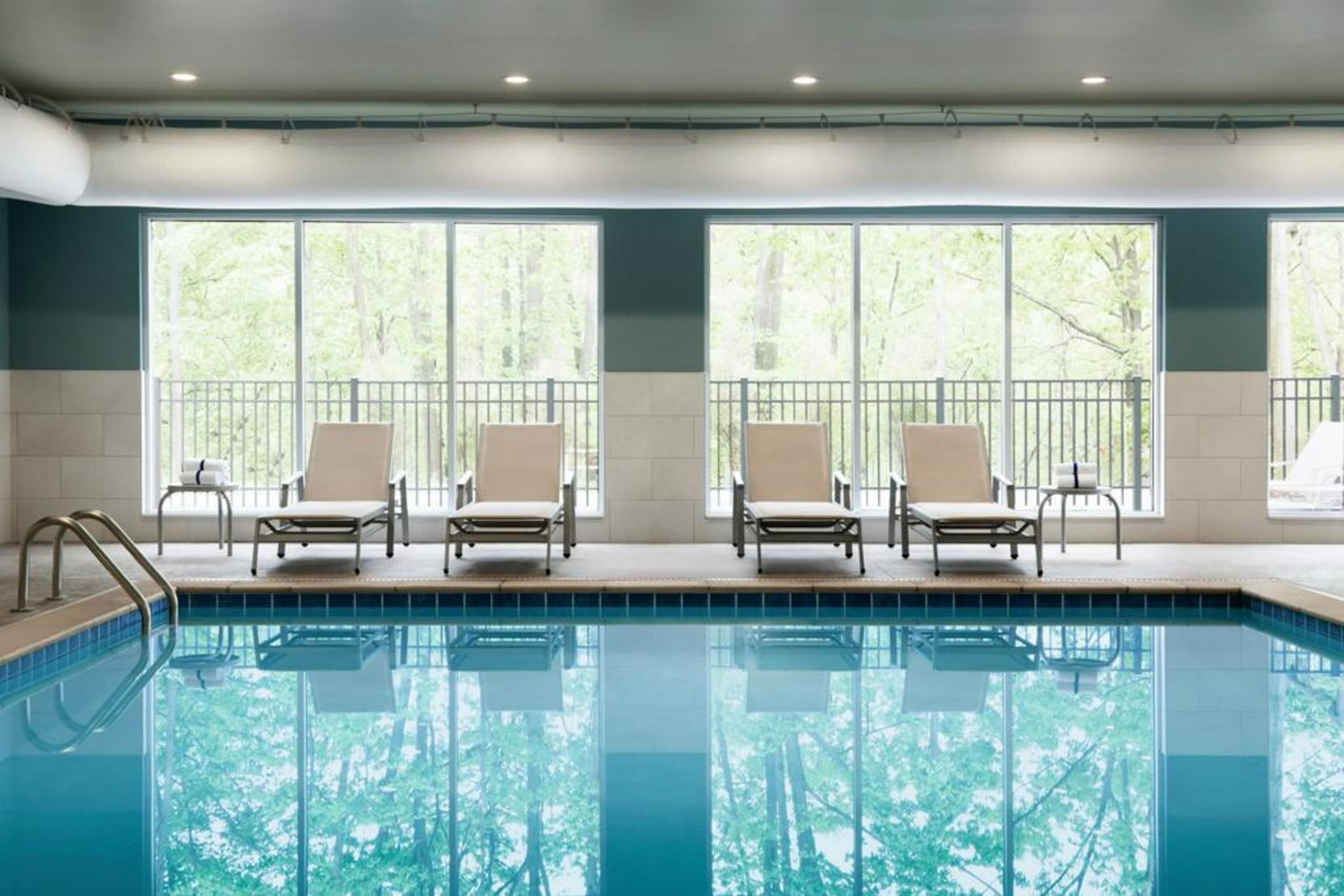 Holiday Inn Express & Suites - Brantford By Ihg Buitenkant foto